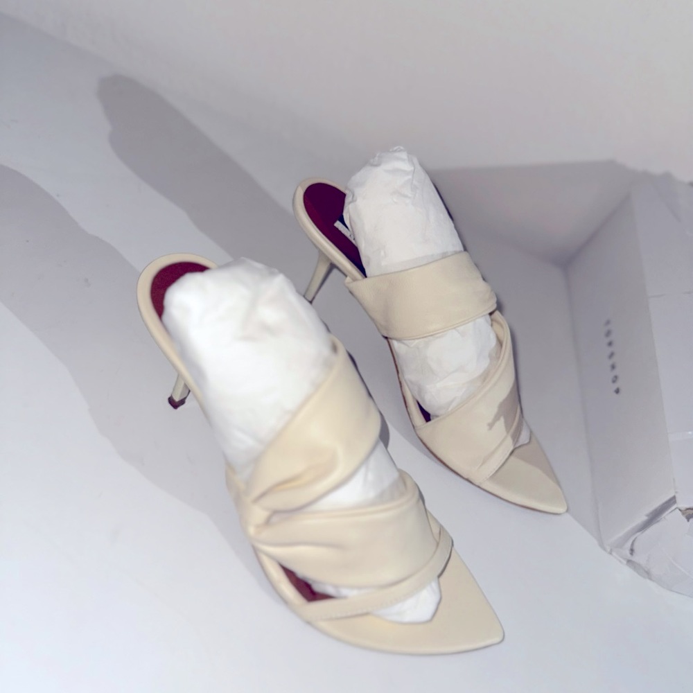 TopShop crème Mules Kitten Heels Size 7.5US